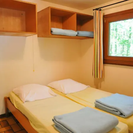 Holiday Village De Vacances Oignies.9 *